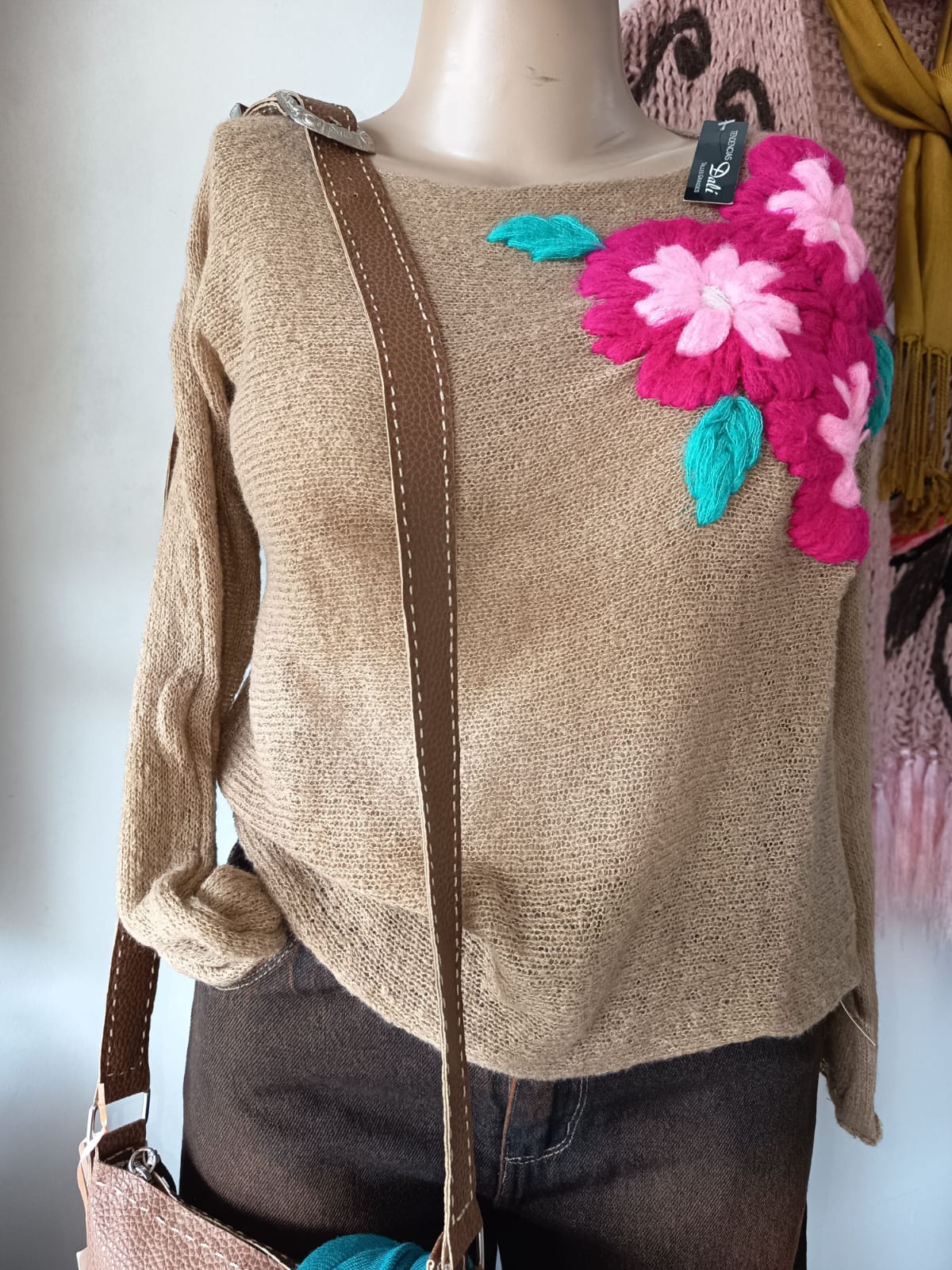 Sweater bordado