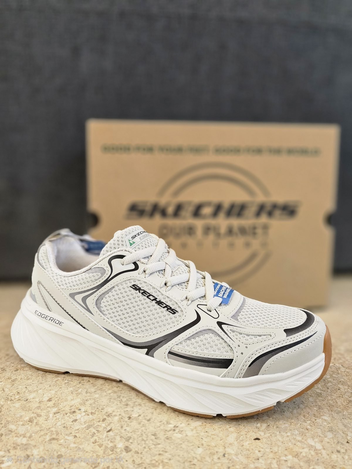 SKECHERS